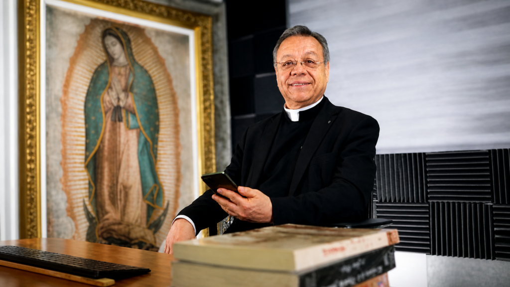 «La historia de salvación de la Virgen de Guadalupe elige a un indígena y a un español»
